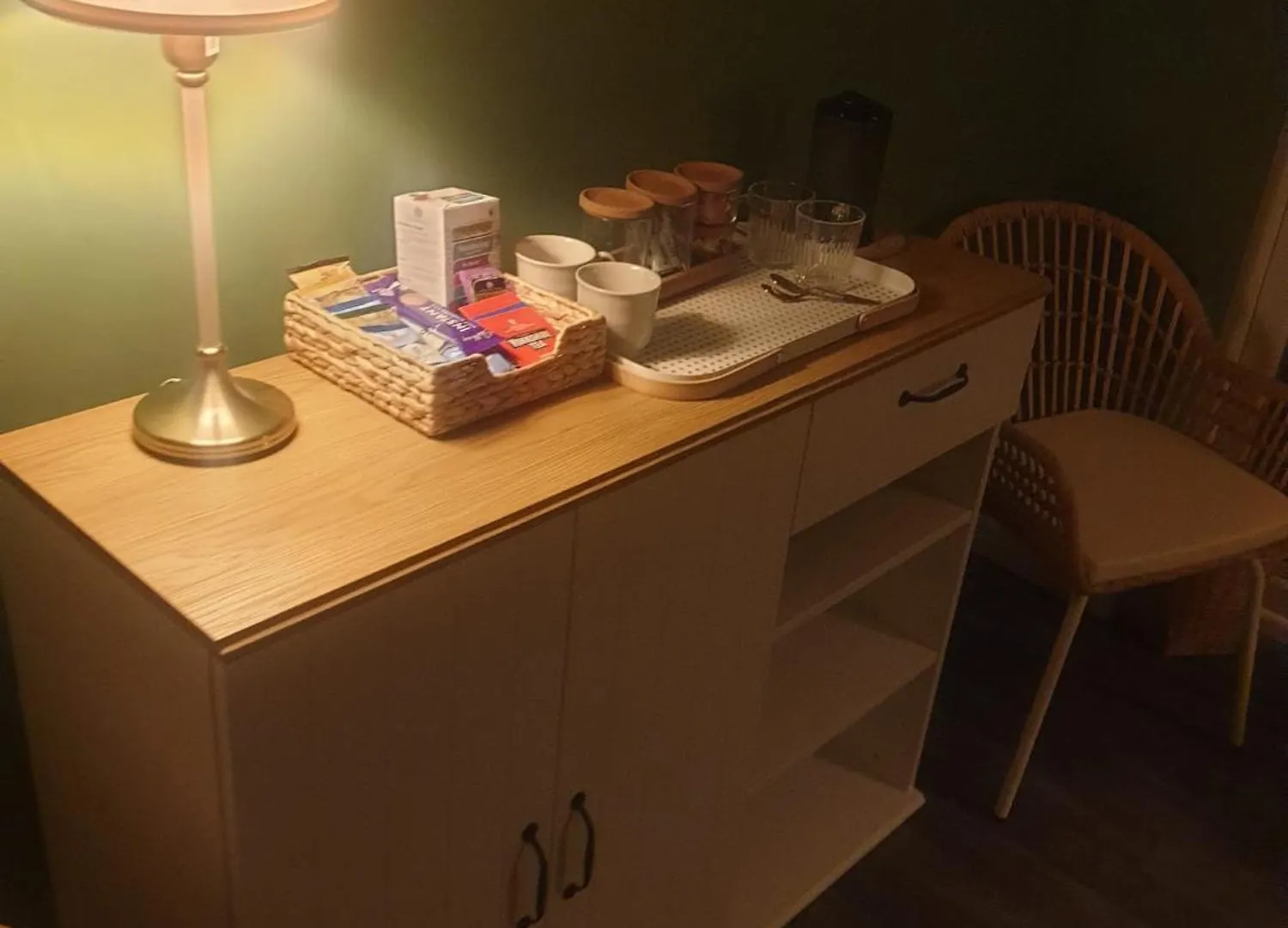 Farsley Guest Room Seperate Entrance With Double Bedroom And Private Shower Room Великобритания